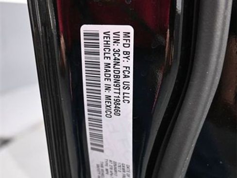 New 2026 Jeep Compass Latitude w/ Mopar Graphics Package image 15