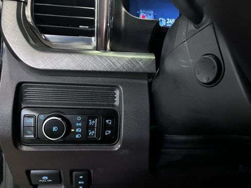 Used 2025 Ford F250 King Ranch w/ FX4 Off-Road Package image 25