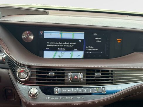 Used 2018 Lexus LS 500 w/ Luxury Package image 24