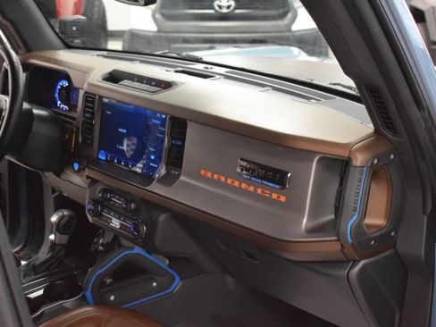 Used 2023 Ford Bronco Outer Banks image 33