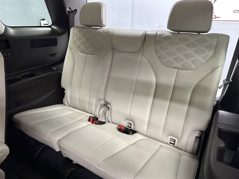 Used 2020 Hyundai Palisade Limited image 4