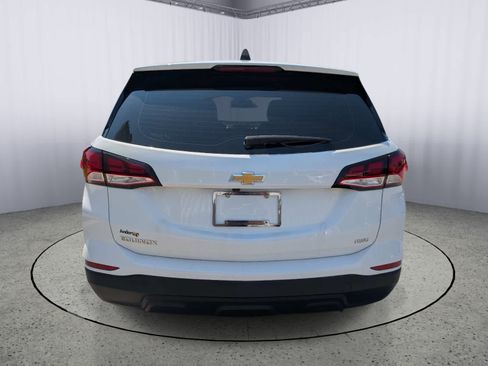 Used 2022 Chevrolet Equinox LS AWD/4WD image 4
