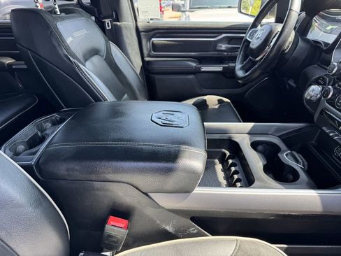 Used 2024 RAM 1500 Laramie AWD/4WD image 7