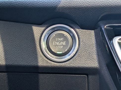 Used 2024 Chevrolet Traverse Z71 w/ Enhanced Driving Package image 35