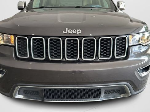 Used 2019 Jeep Grand Cherokee Limited AWD/4WD image 16