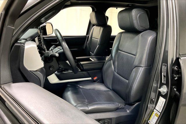 Used 2024 Toyota Tundra Platinum AWD/4WD image 25