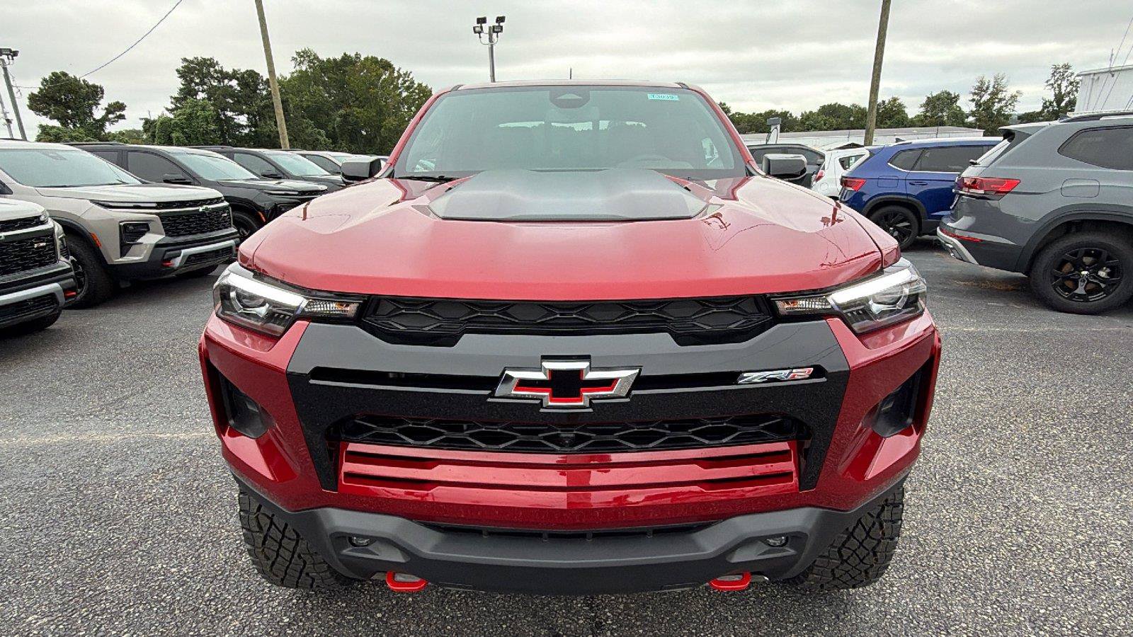 New 2026 Chevrolet Colorado ZR2 w/ Technology Package AWD/4WD image 2