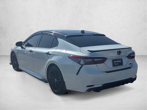 Used 2024 Toyota Camry XSE FWD image 7