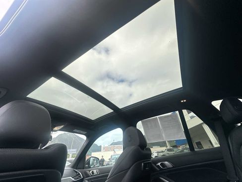 Used 2023 BMW X5 xDrive40i image 16