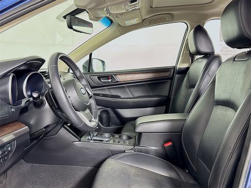 Used 2019 Subaru Outback 2.5i Limited image 10