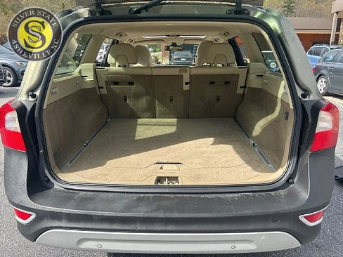 Used 2011 Volvo XC70 3.2 image 24