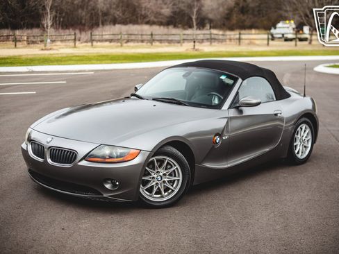 Used 2004 BMW Z4 2.5i image 9