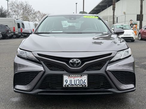 Used 2024 Toyota Camry SE image 15