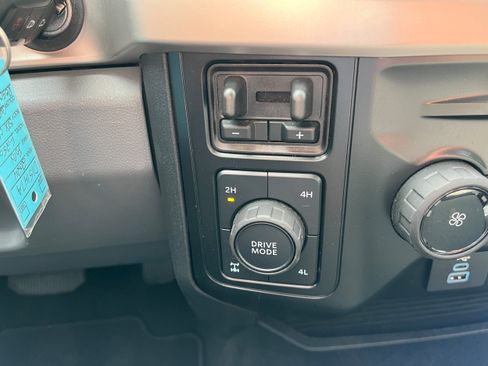 Used 2024 Ford F250 XL w/ STX Appearance Package AWD/4WD image 19