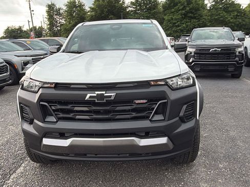 New 2026 Chevrolet Colorado Trail Boss AWD/4WD image 2