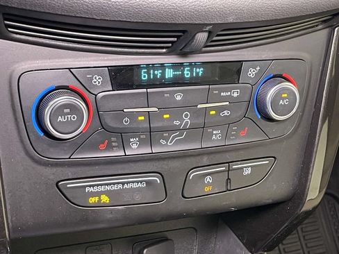 Used 2017 Ford Escape Titanium AWD/4WD image 29