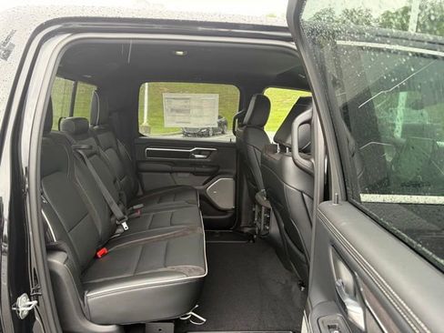 New 2026 RAM 1500 Laramie AWD/4WD image 33