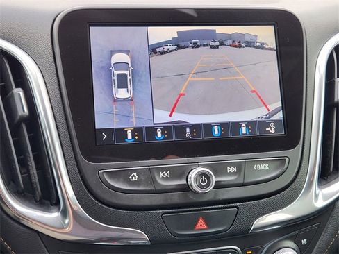 Used 2019 Chevrolet Equinox Premier image 18