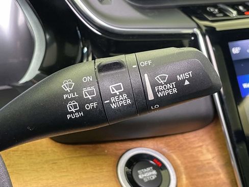 Used 2023 Jeep Grand Cherokee Summit image 43