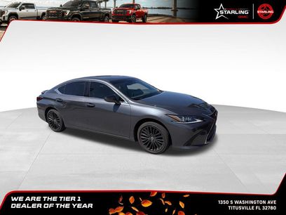 Used 2025 Lexus ES 300h w/ Premium Package