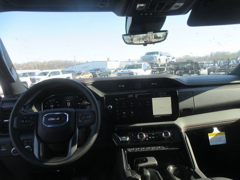 New 2026 GMC Sierra 1500 AT4 w/ AT4 Premium Package image 17