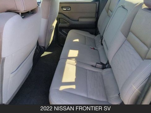 Used 2022 Nissan Frontier SV RWD image 15