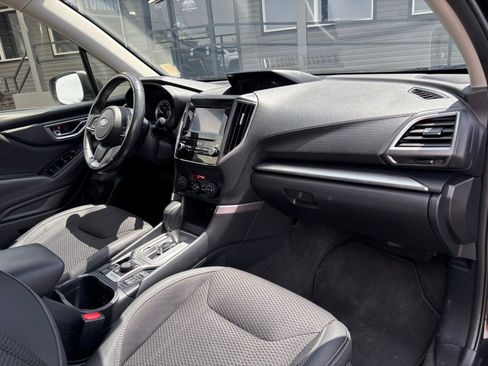 Used 2021 Subaru Forester Premium AWD/4WD image 24