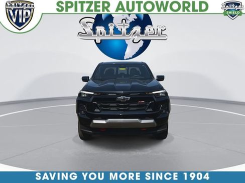 Used 2023 Chevrolet Colorado Z71 w/ Z71 Convenience Package 2 AWD/4WD image 3