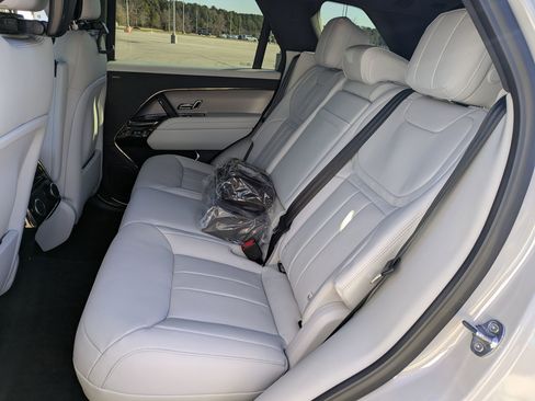 New 2026 Land Rover Range Rover Sport SE image 24