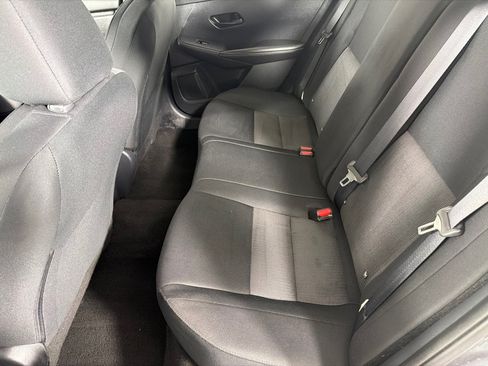 Used 2025 Nissan Sentra SV FWD image 18