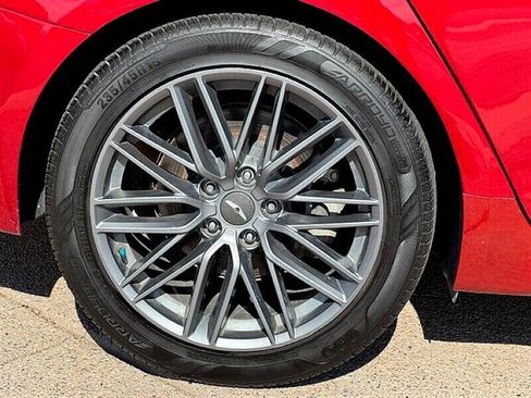 Used 2020 Genesis G70 2.0T image 25