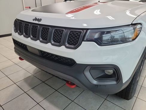 Used 2023 Jeep Compass Trailhawk w/ Trailhawk Convenience Group image 34