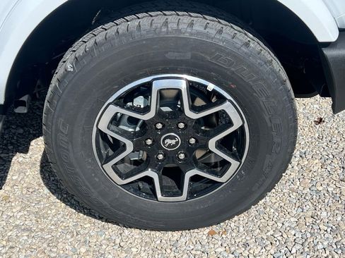 New 2025 Ford Bronco Outer Banks image 10