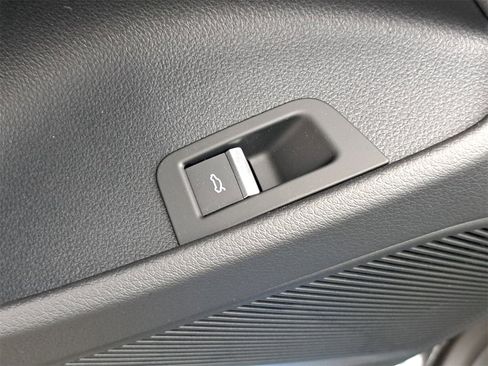 New 2025 Audi RS Q8 performance image 35