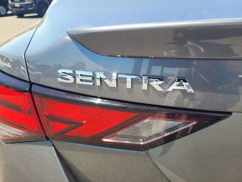 Certified 2022 Nissan Sentra SR FWD image 10