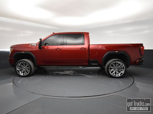 Used 2021 GMC Sierra 2500 AT4 w/ AT4 Preferred Package image 3