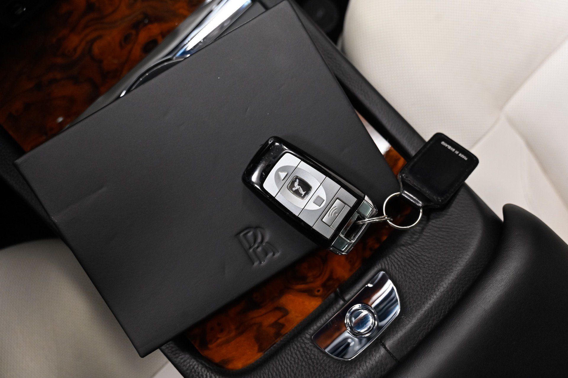Used 2012 Rolls-Royce Ghost RWD image 66