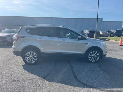Used 2017 Ford Escape Titanium w/ Equipment Group 301A AWD/4WD image 6