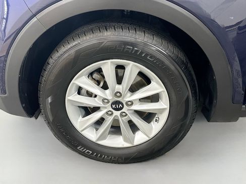 Used 2020 Kia Sorento LX FWD image 30