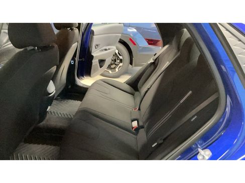 Certified 2025 Hyundai Elantra Sport image 13
