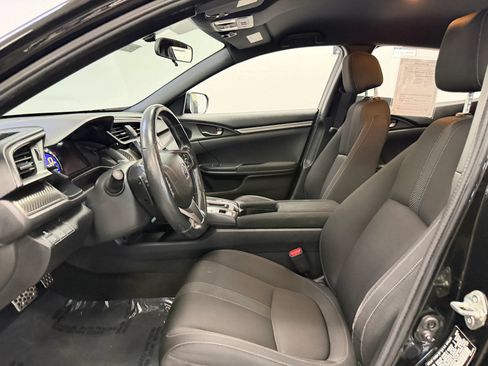 Used 2018 Honda Civic Sport image 15