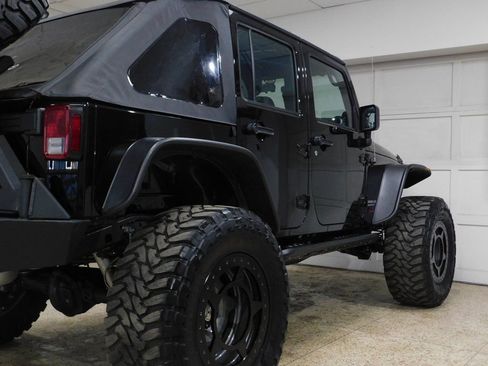 Used 2012 Jeep Wrangler Unlimited Sport image 88