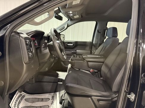 Used 2021 Chevrolet Silverado 1500 Custom Trail Boss w/ Midnight Edition image 9