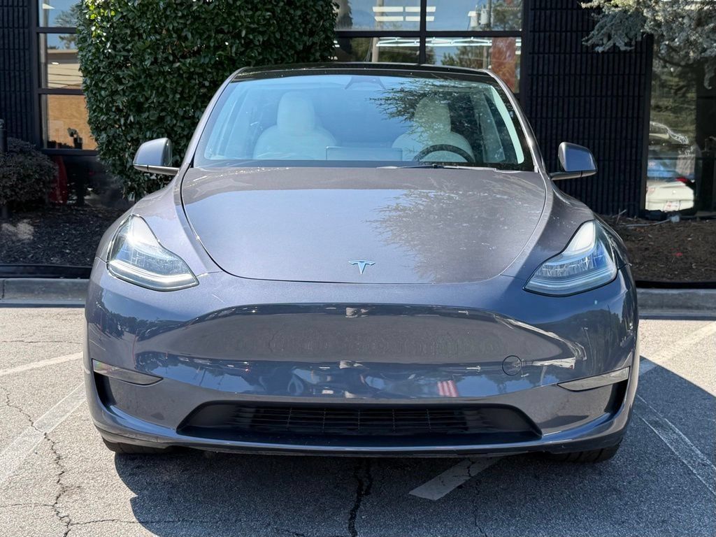 Used 2023 Tesla Model Y Long Range AWD/4WD image 3