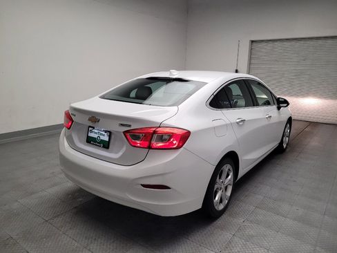 Used 2016 Chevrolet Cruze Premier FWD image 9