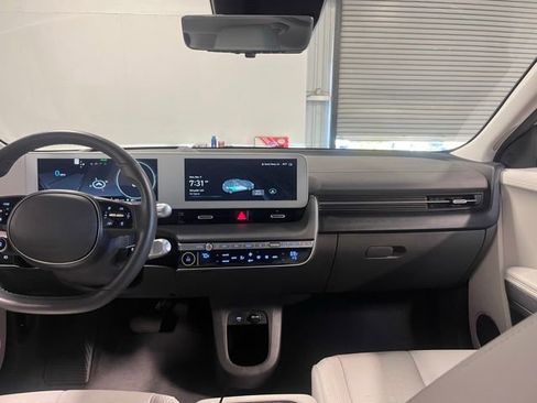 Used 2024 Hyundai Ioniq 5 Limited image 19