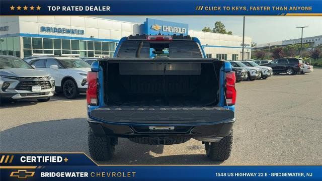Used 2023 Chevrolet Colorado ZR2 AWD/4WD image 9