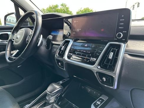 Used 2021 Kia Sorento SX image 34