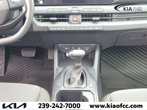 New 2026 Kia K4 FWD image 18