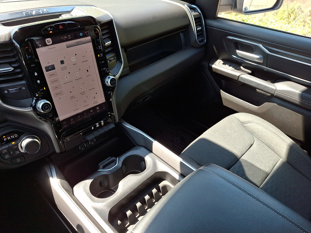 Used 2025 RAM 1500 Big Horn AWD/4WD image 30